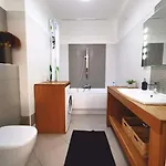 Luxury Near Astoria With Ac 아파트